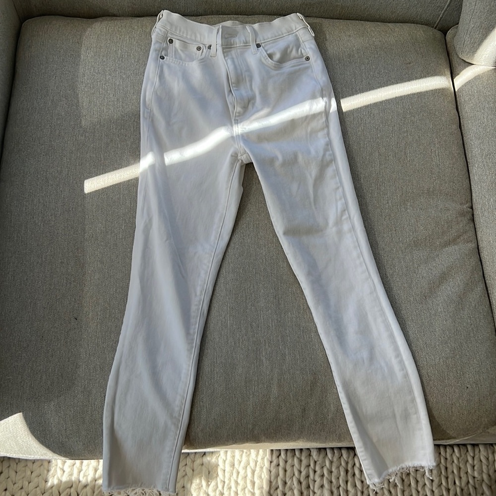 White Aritzia - Lola high rise - size 27 - like new
